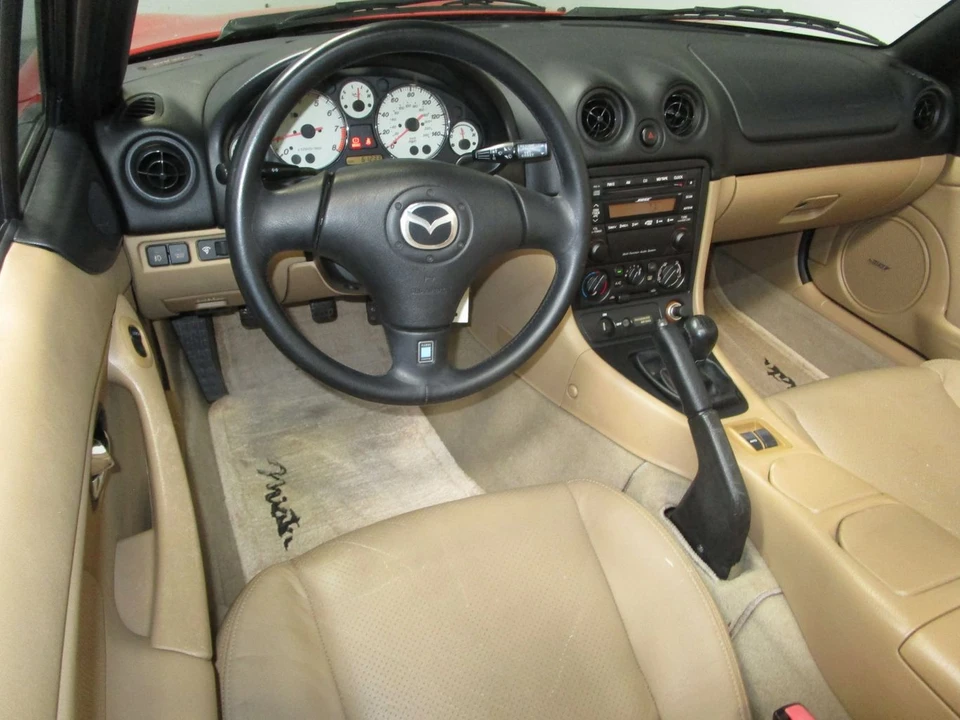 2002 Mazda NB MX-5 Miata - Image 10 of 31