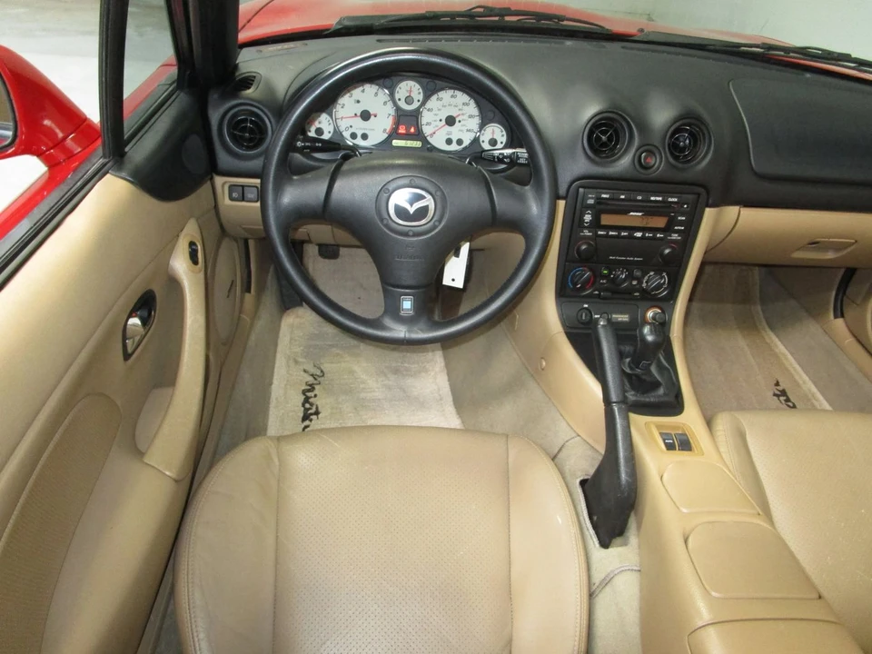 2002 Mazda NB MX-5 Miata - Image 11 of 31