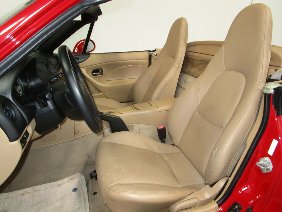 2002 Mazda NB MX-5 Miata - Image 17 of 31