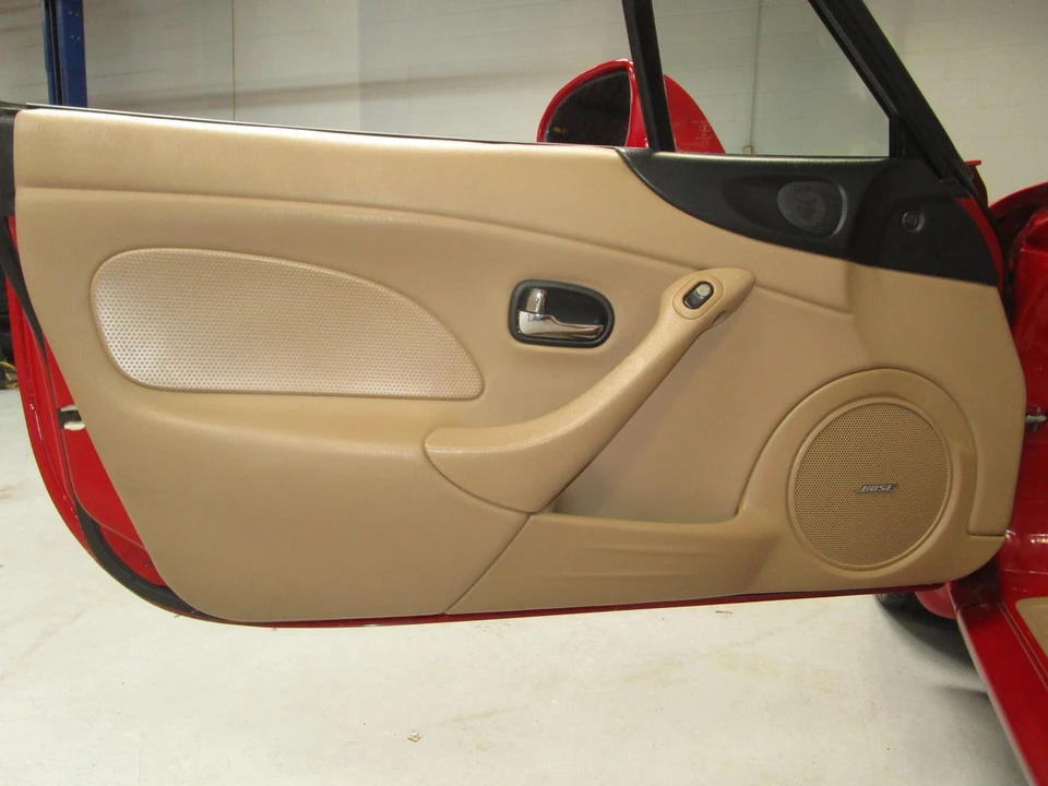 2002 Mazda NB MX-5 Miata - Image 19 of 31