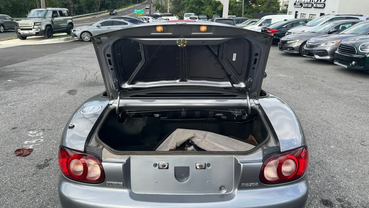 2002 Mazda NB MX-5 Miata - Image 11 of 26