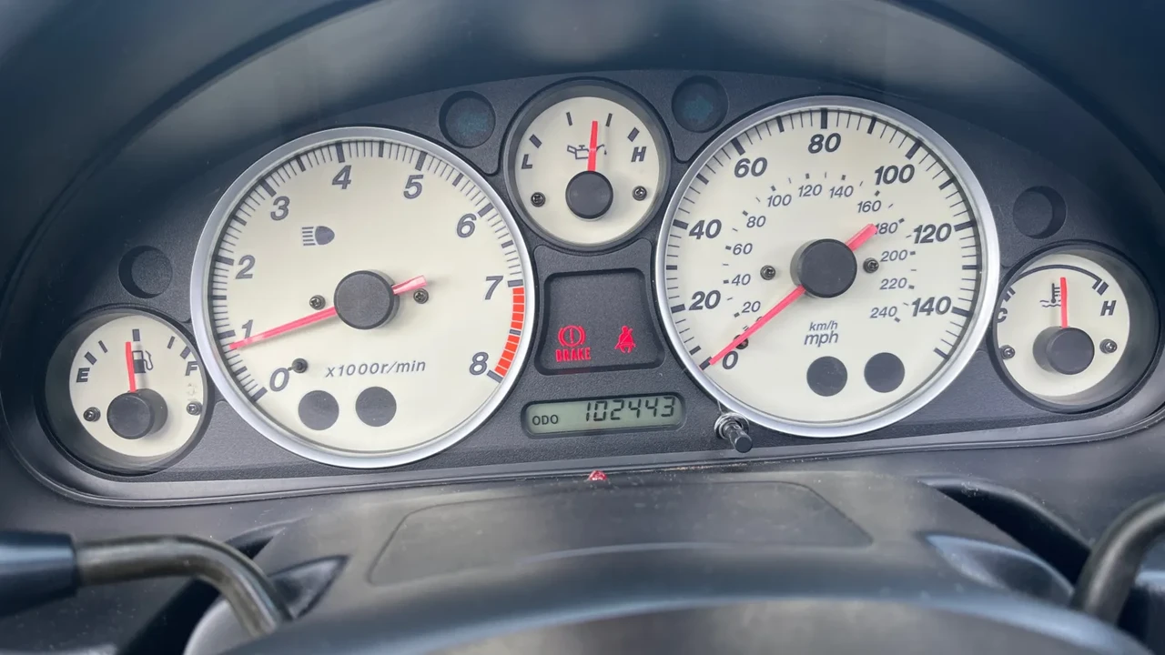 2002 Mazda NB MX-5 Miata - Image 19 of 26