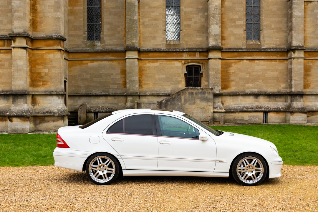 2002 Mercedes-Benz W203 C-Class - Image 23 of 31