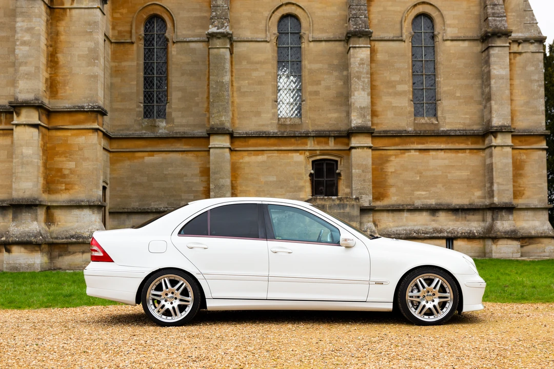 2002 Mercedes-Benz W203 C-Class - Image 24 of 31