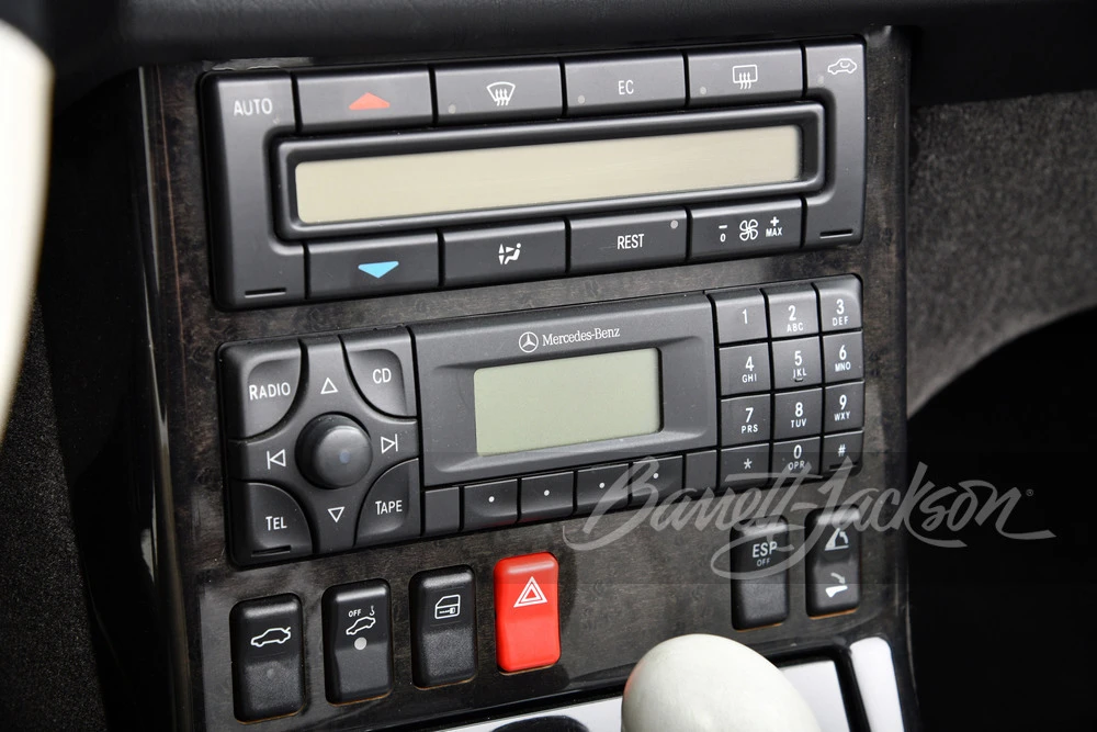 2002 Mercedes-Benz R230 SL-Class - Image 29 of 31