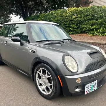 2002 MINI Cooper S Hatchback 2D