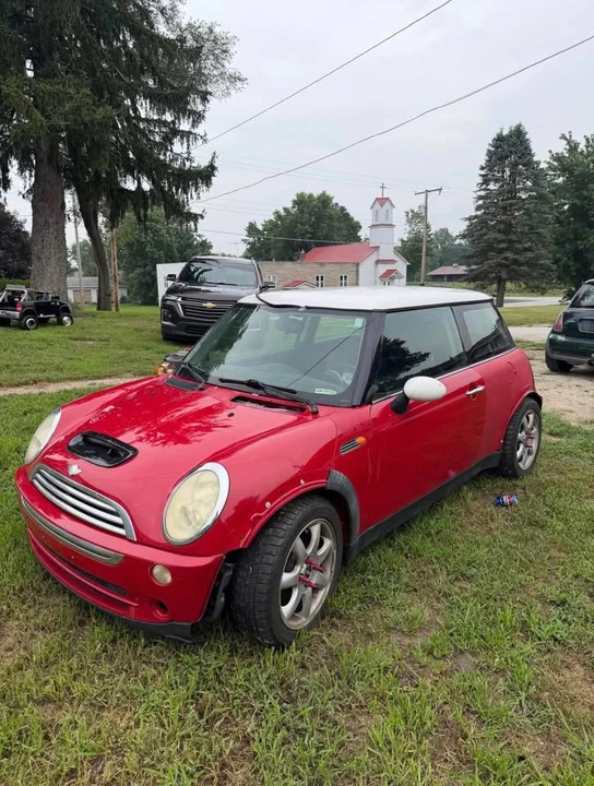 2002 Mini Mini Cooper S 1st Gen - Image 2 of 2