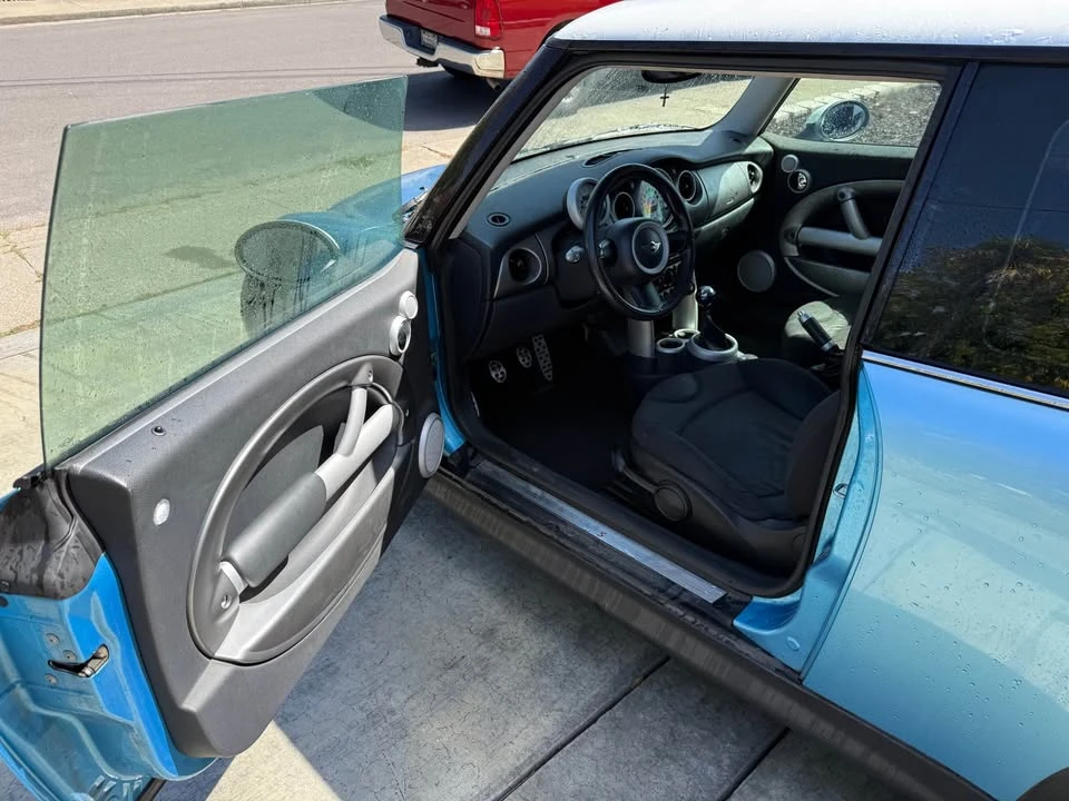 2002 Mini Mini Cooper S 1st Gen - Image 6 of 9