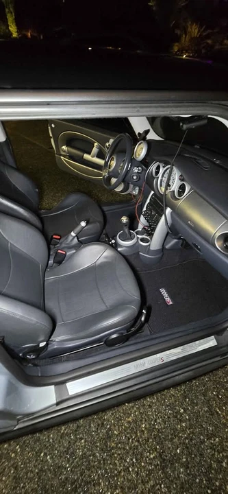 2002 Mini Mini Cooper S 1st Gen - Image 10 of 11