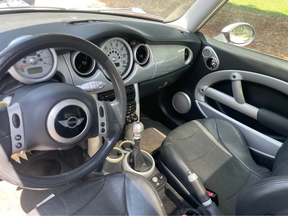2002 Mini Mini 1st Gen - Image 5 of 6