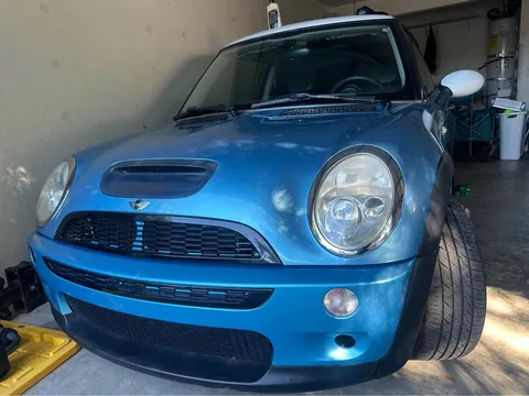 2002 MINI Cooper S Hatchback 2D