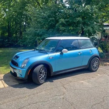 2002 MINI Cooper S Hatchback 2D