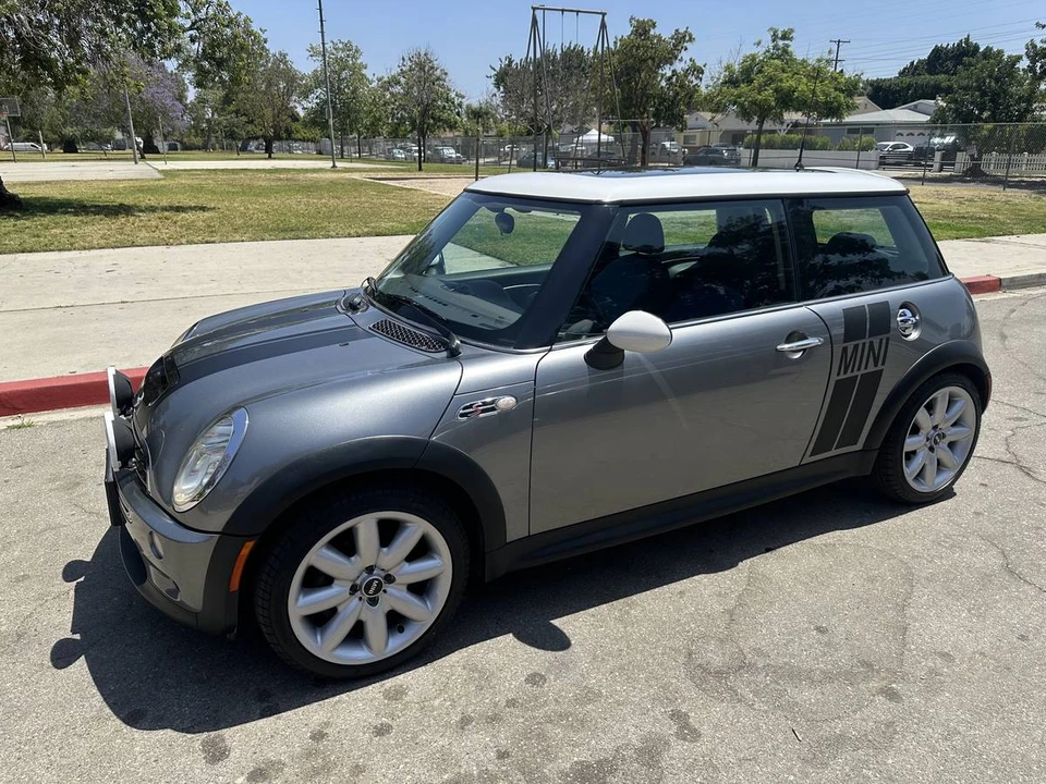 2002 Mini Mini Cooper S 1st Gen - Image 2 of 19