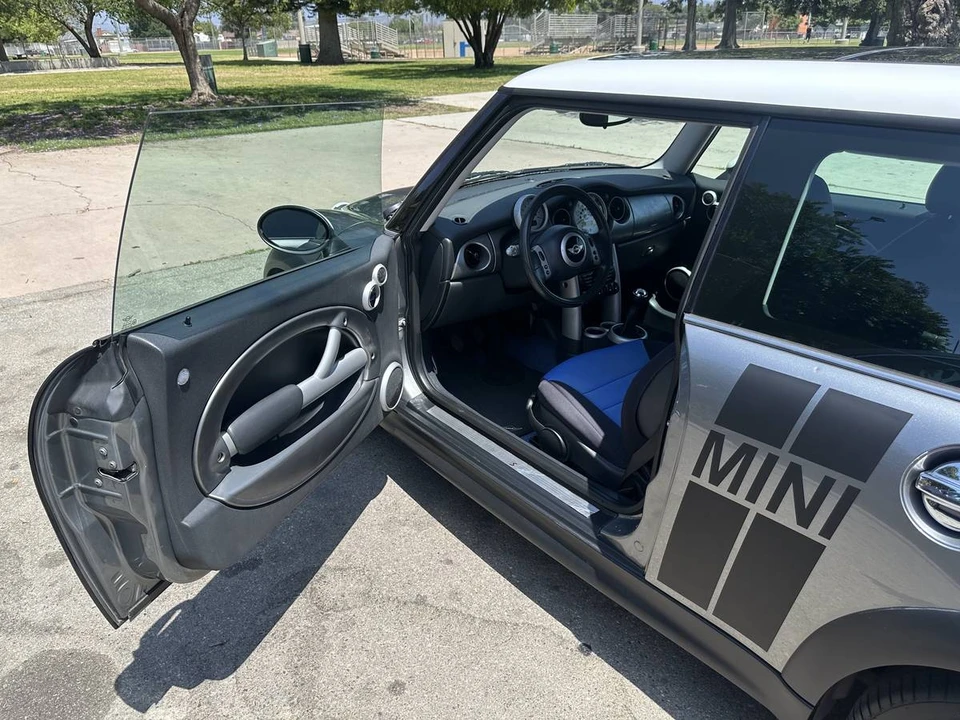 2002 Mini Mini Cooper S 1st Gen - Image 12 of 19
