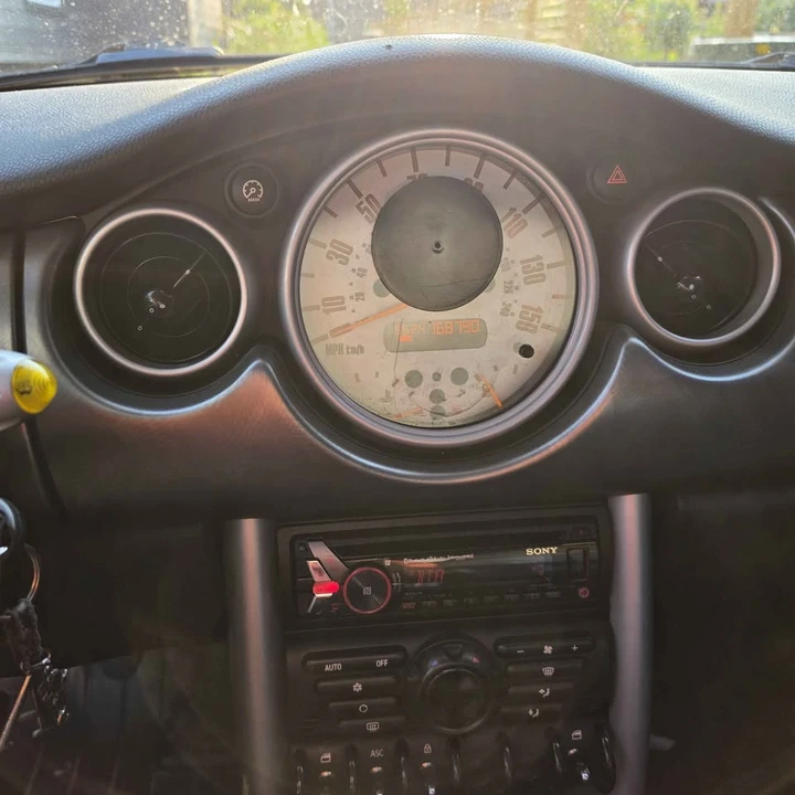 2002 Mini Mini Cooper S 1st Gen - Image 7 of 7