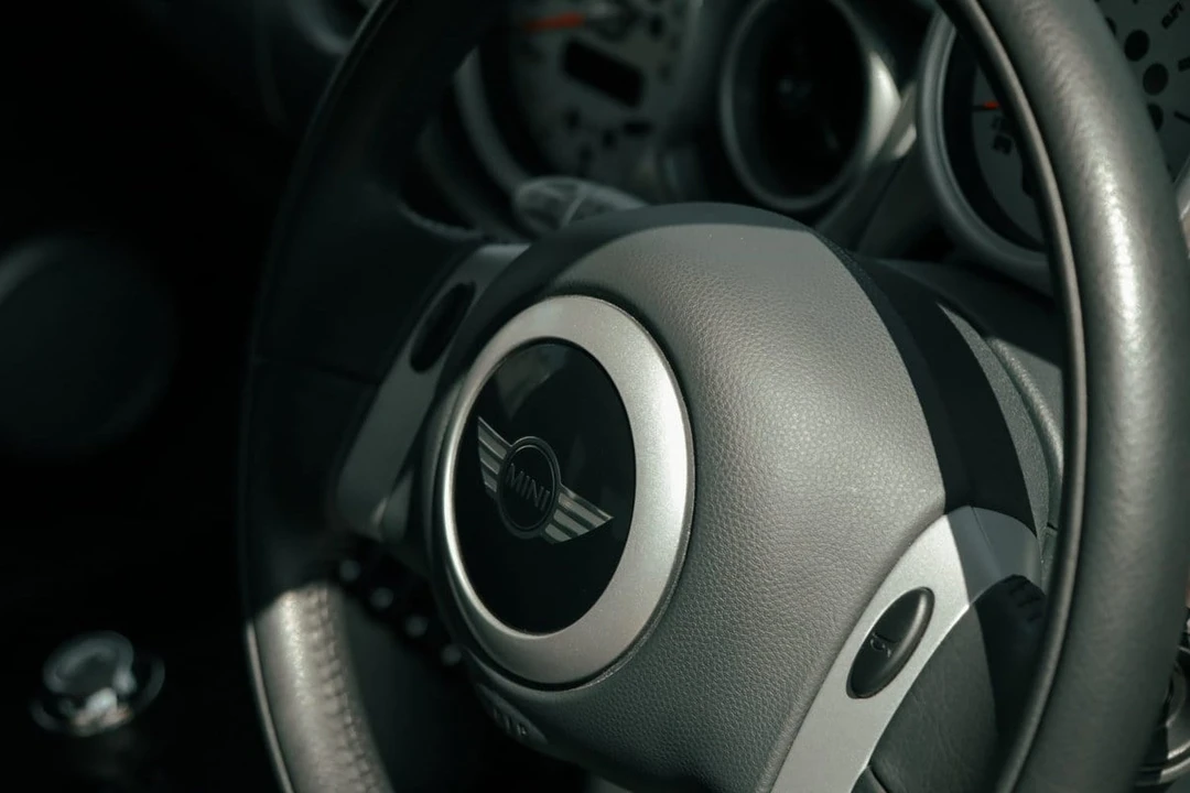 2002 Mini Mini Cooper S 1st Gen - Image 27 of 30