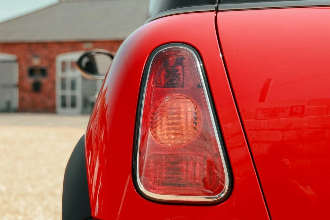 2002 Mini Mini Cooper S 1st Gen - Image 20 of 30