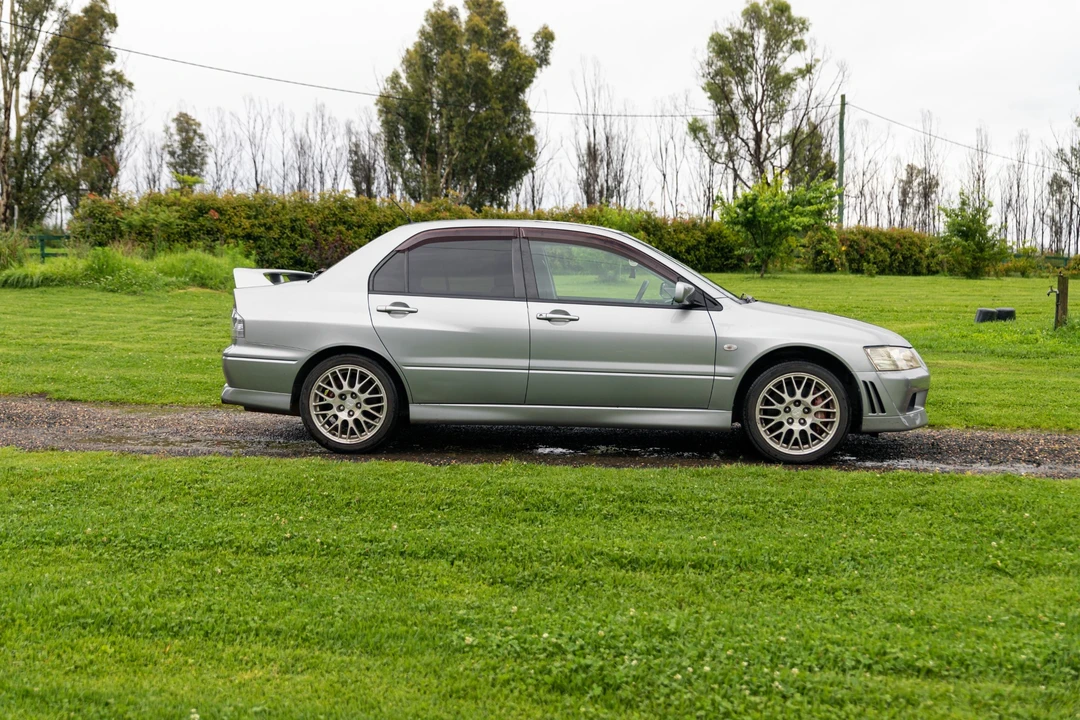 2002 Mitsubishi Lancer Evolution VII 7th Gen - Image 5 of 31