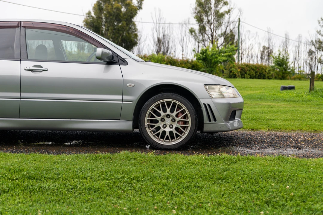 2002 Mitsubishi Lancer Evolution VII 7th Gen - Image 12 of 31