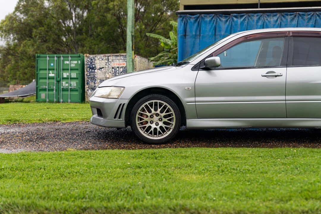 2002 Mitsubishi Lancer Evolution VII 7th Gen - Image 13 of 31