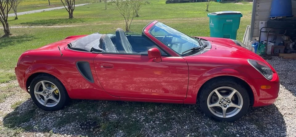 2002 Toyota MR2 Spyder/MR-S - Image 2 of 5