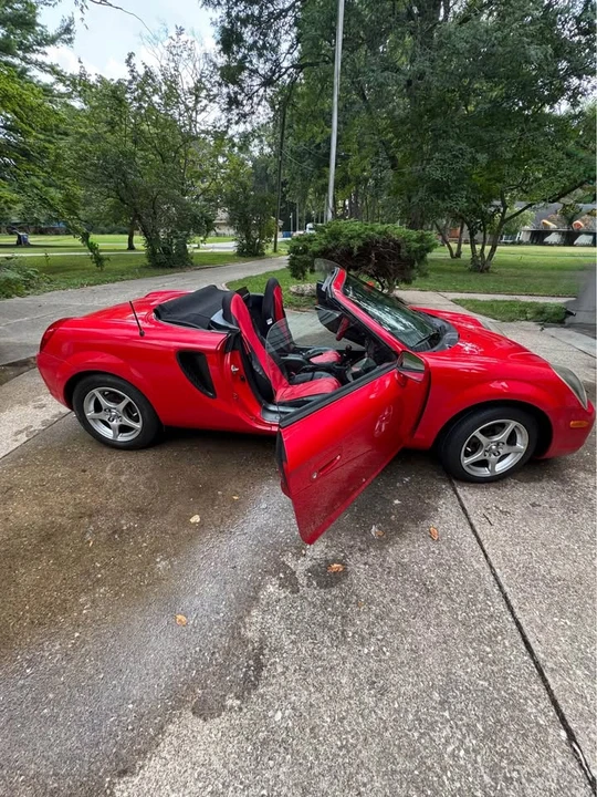 2002 Toyota MR2 Spyder/MR-S - Image 4 of 9