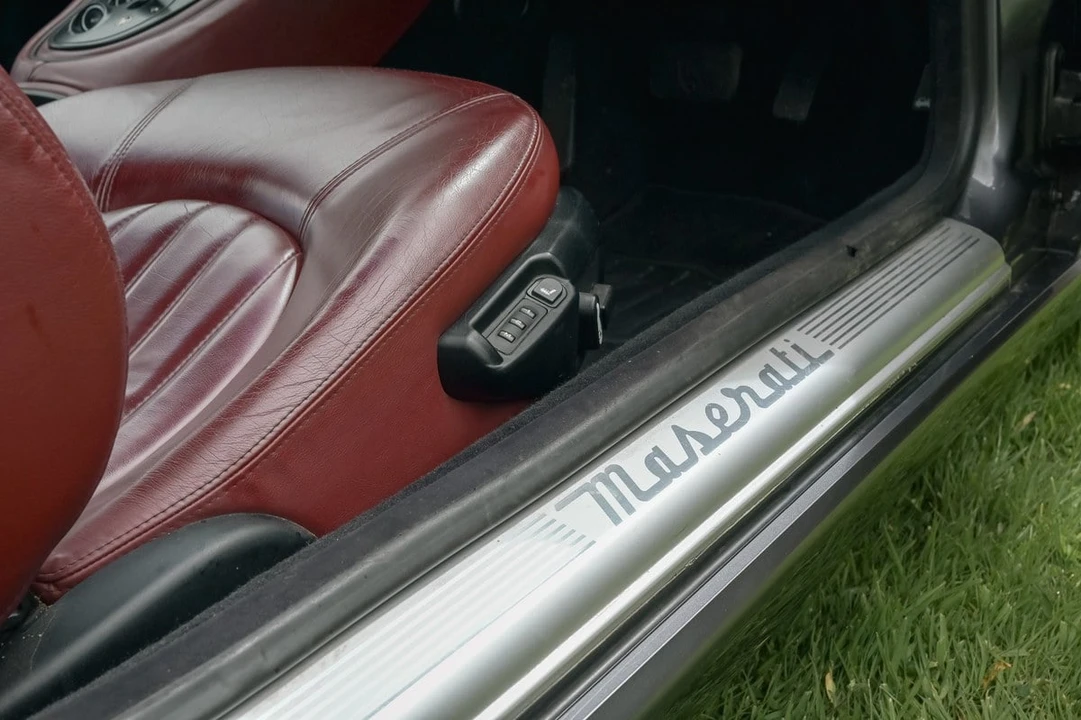 2002 Maserati Coupe - Image 28 of 31