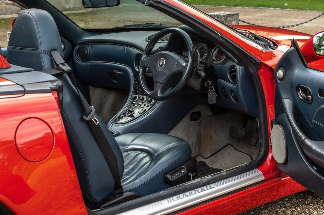 2002 Maserati Spyder - Image 26 of 31