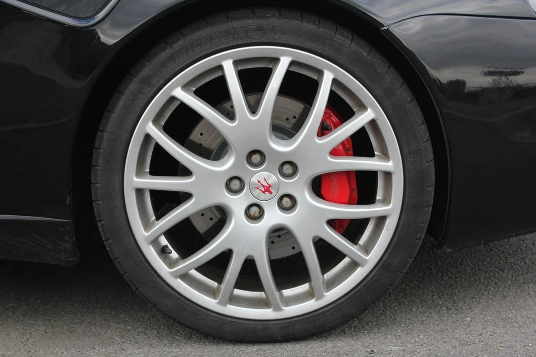 2002 Maserati Coupe - Image 25 of 30