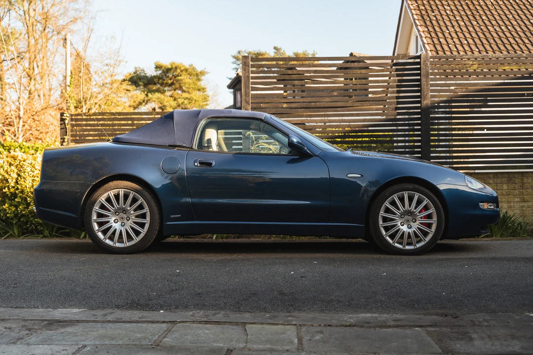 2002 Maserati Spyder - Image 8 of 31