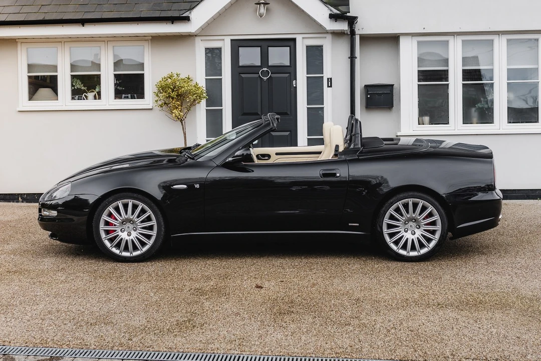 2002 Maserati Spyder - Image 7 of 30