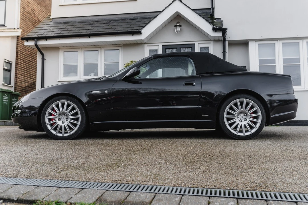 2002 Maserati Spyder - Image 23 of 30