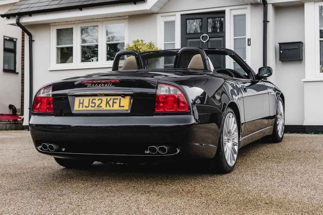 2002 Maserati Spyder - Image 12 of 30