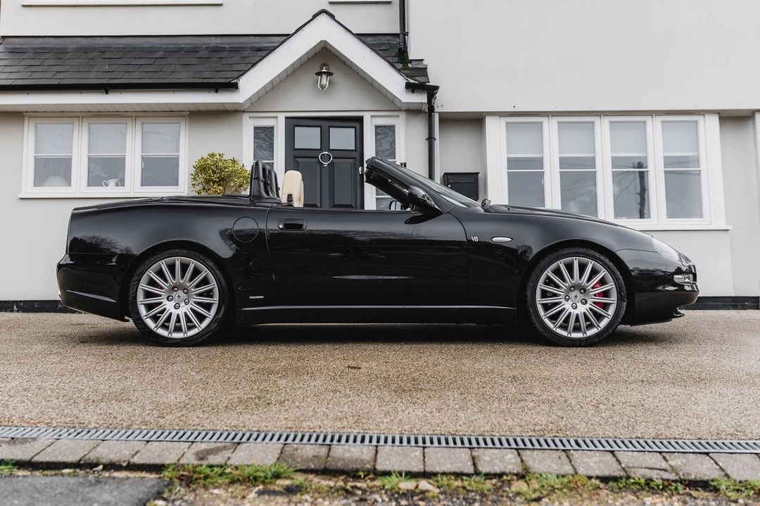 2002 Maserati Spyder - Image 10 of 30