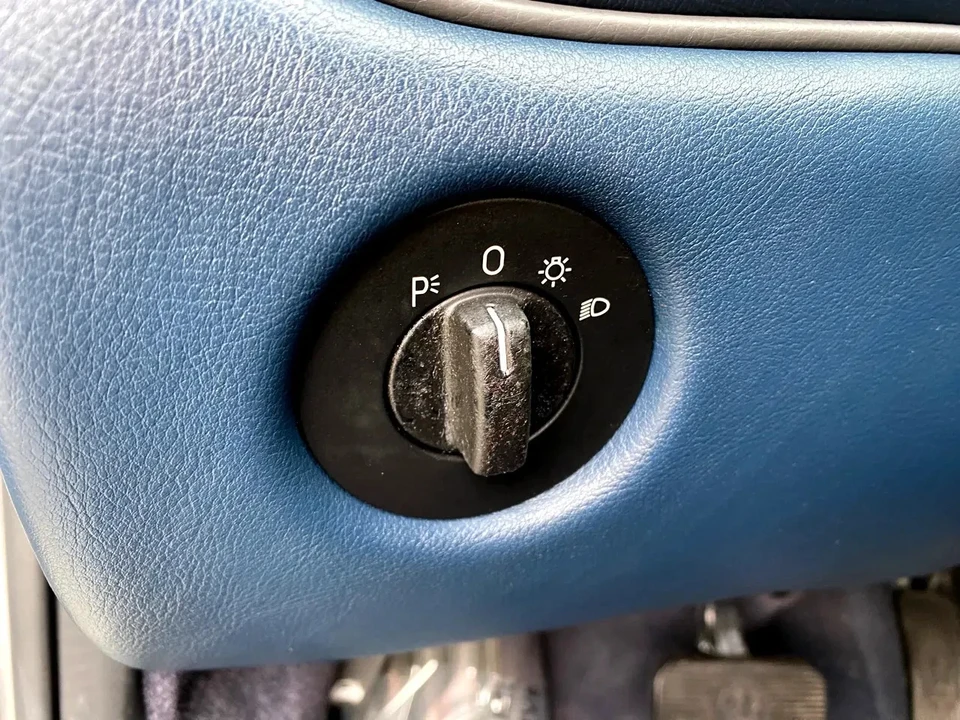 2002 Maserati Spyder - Image 14 of 18