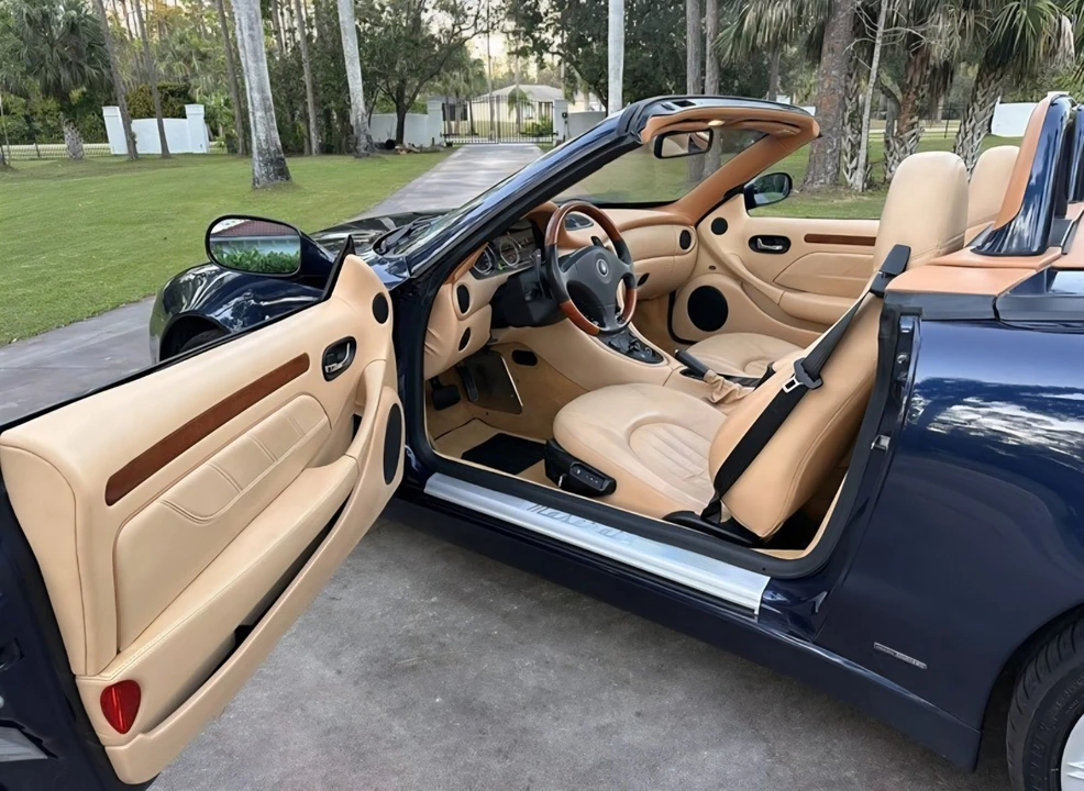 2002 Maserati Spyder - Image 9 of 17