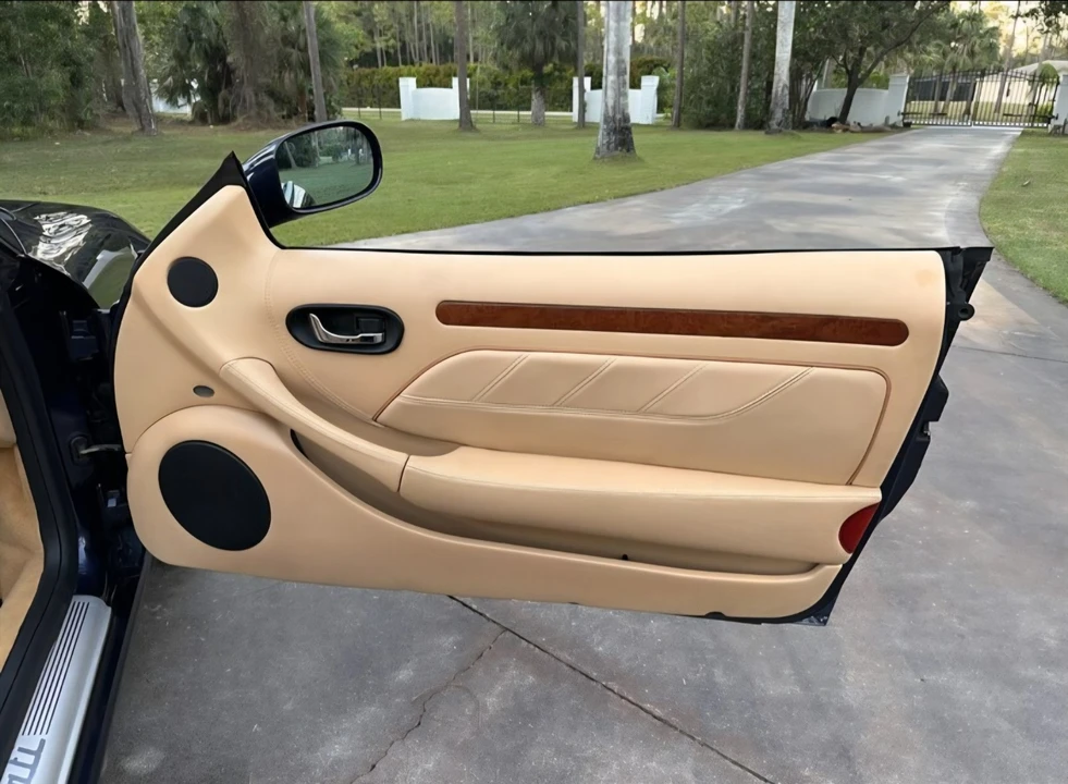 2002 Maserati Spyder - Image 4 of 17