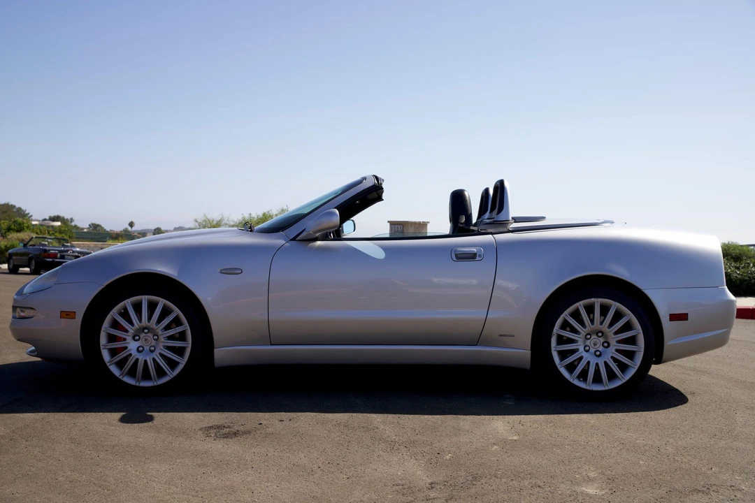 2002 Maserati Spyder - Image 8 of 31