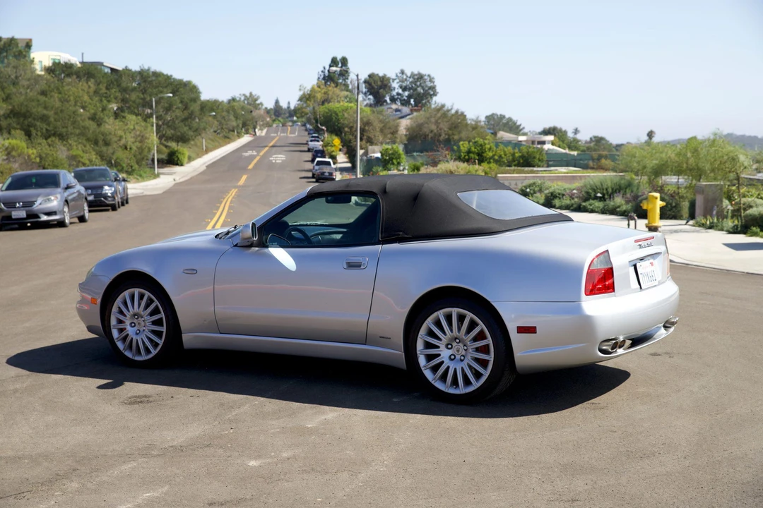 2002 Maserati Spyder - Image 19 of 31