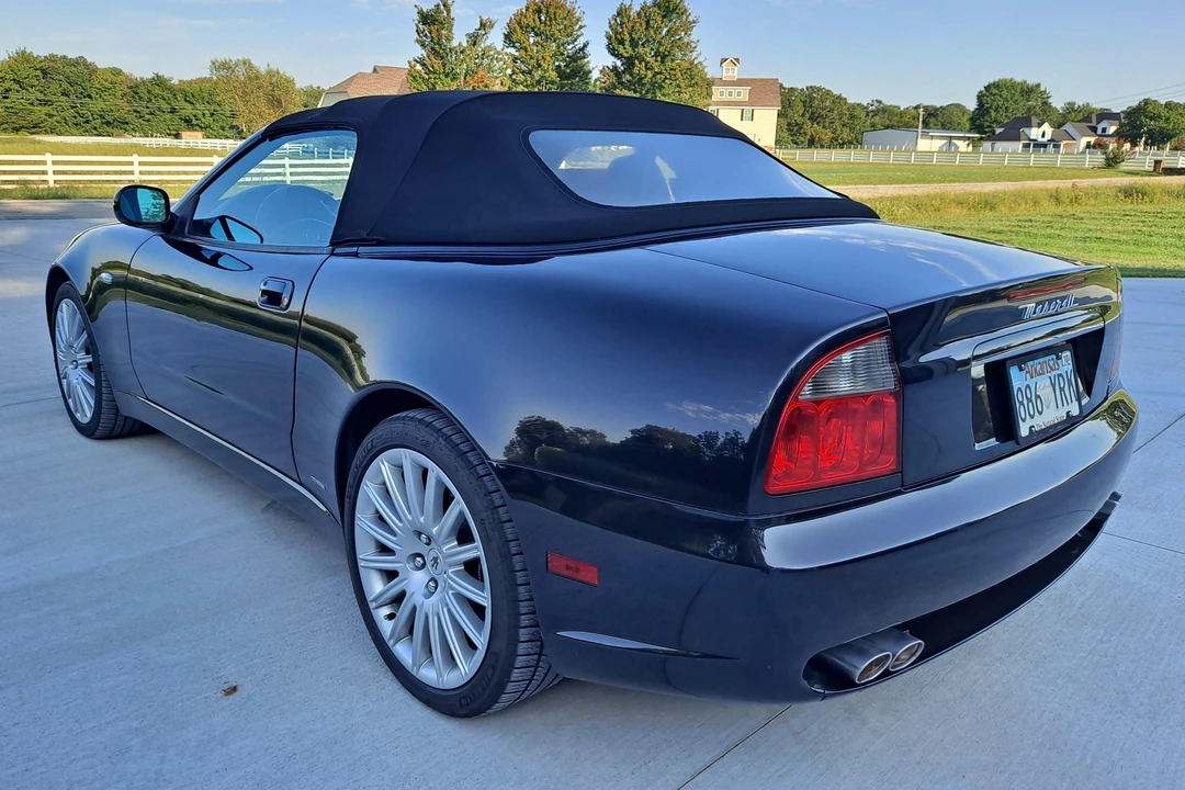 2002 Maserati Spyder - Image 4 of 31