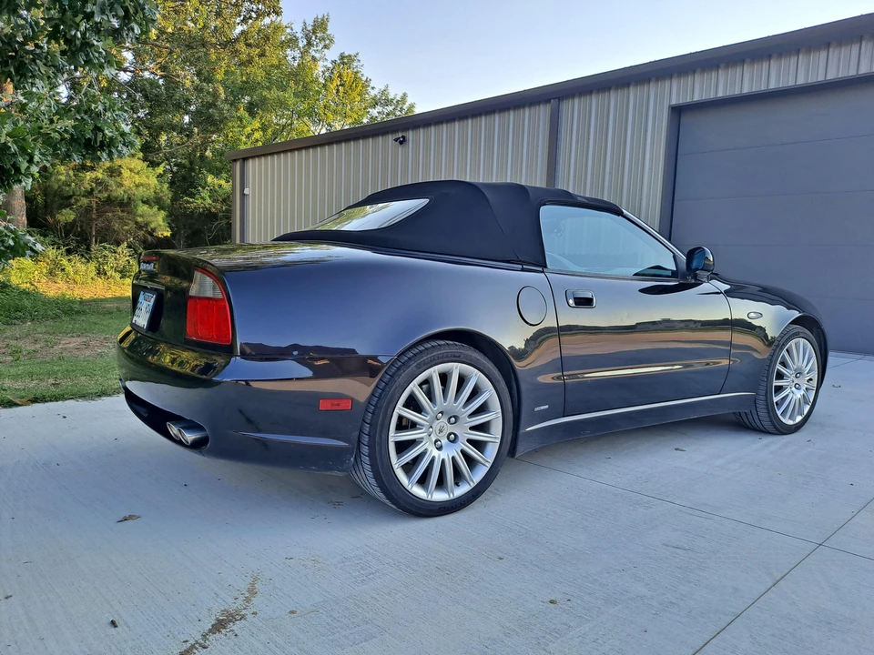 2002 Maserati Spyder - Image 17 of 31