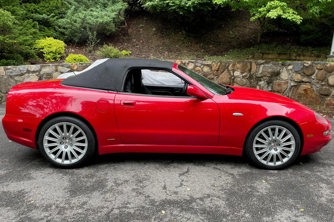 2002 Maserati Spyder - Image 18 of 31