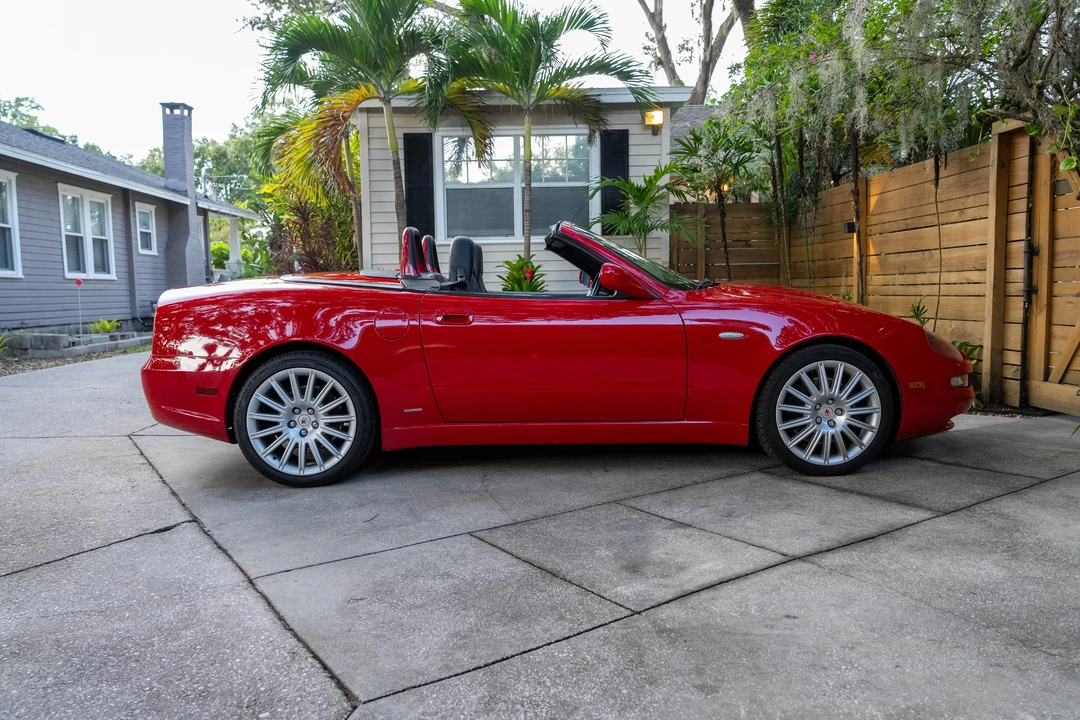 2002 Maserati Spyder - Image 10 of 31