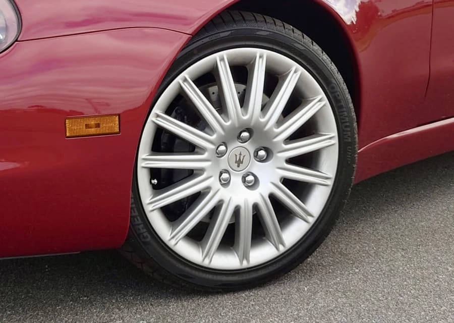2002 Maserati Spyder - Image 18 of 31