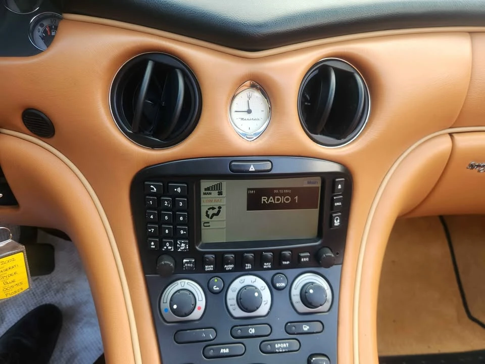 2002 Maserati Spyder - Image 11 of 13