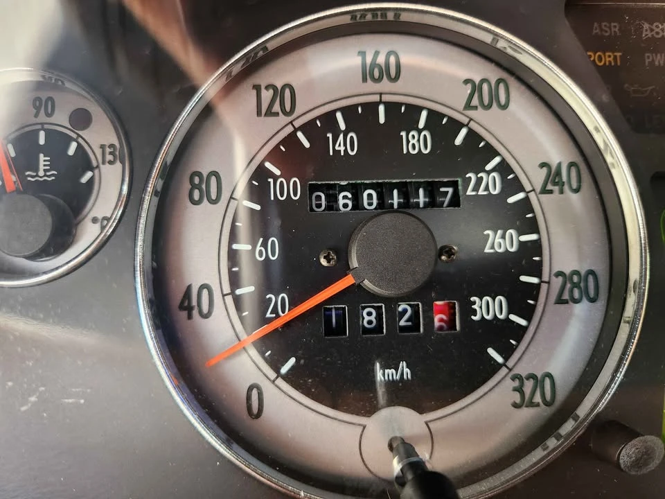 2002 Maserati Spyder - Image 13 of 16