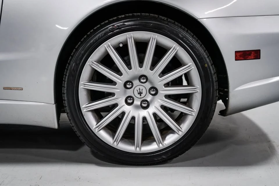 2002 Maserati Spyder - Image 10 of 20
