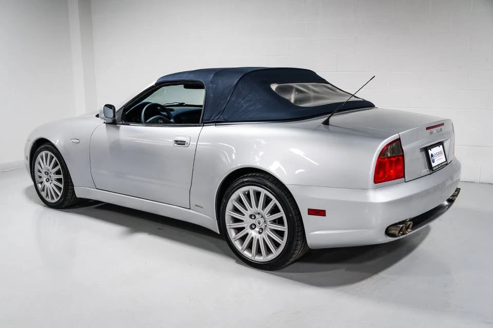 2002 Maserati Spyder - Image 19 of 20