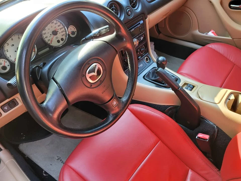 2002 Mazda NB MX-5 Miata - Image 10 of 11