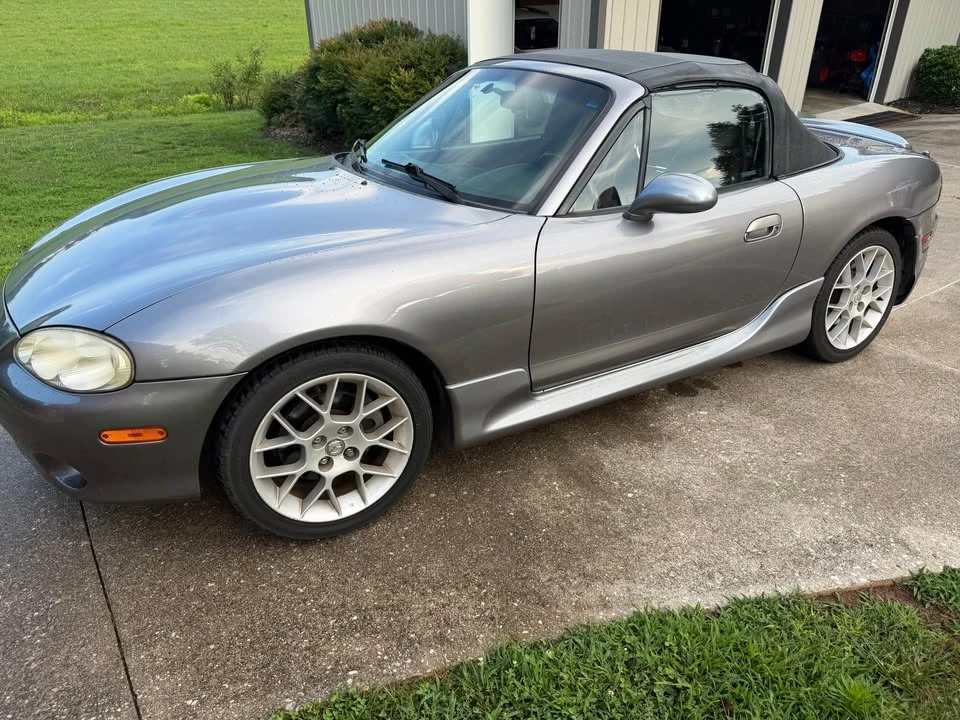 2002 Mazda NB MX-5 Miata - Image 4 of 10